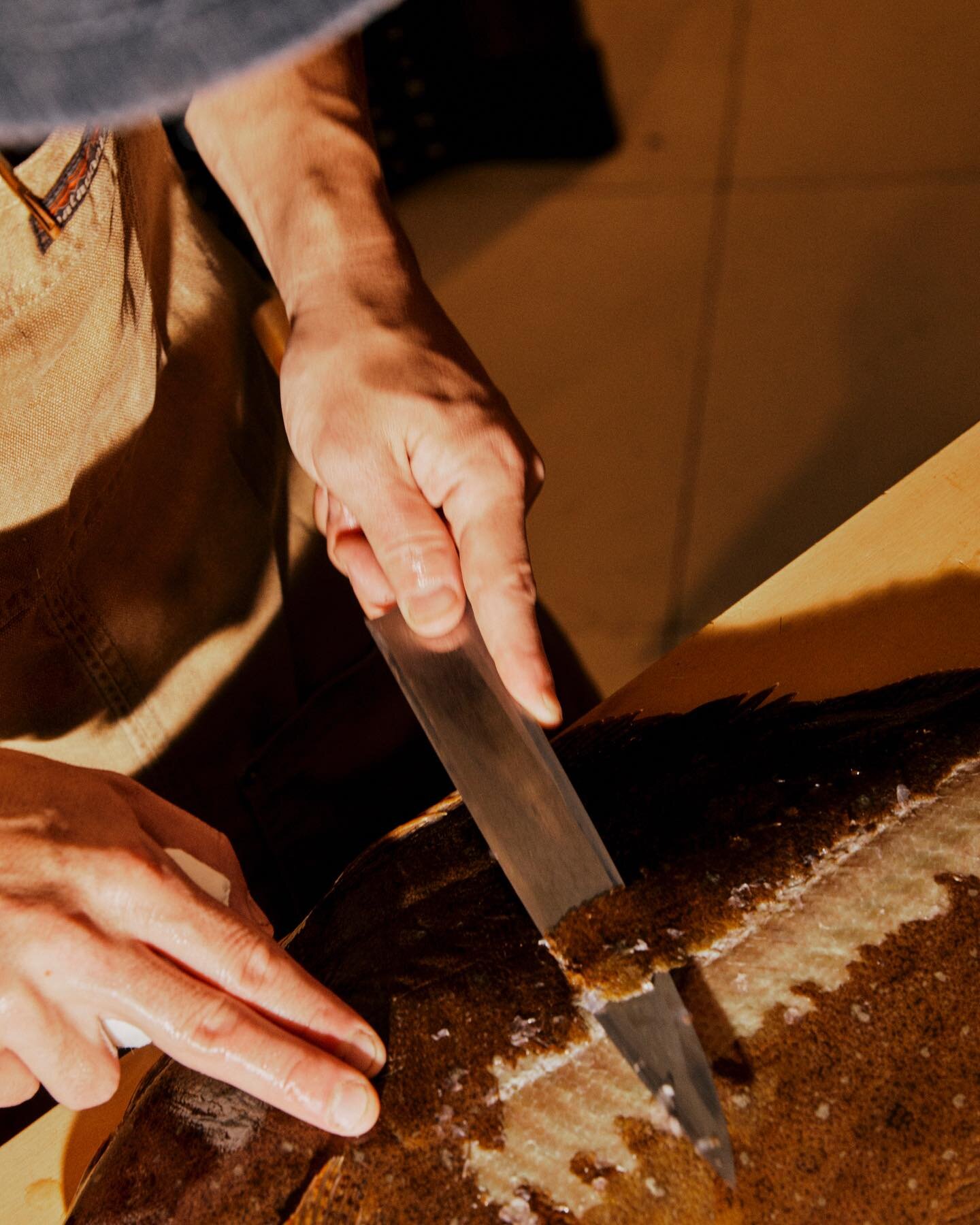 All in the details 🔪 Chef Josh scaling hirame before service