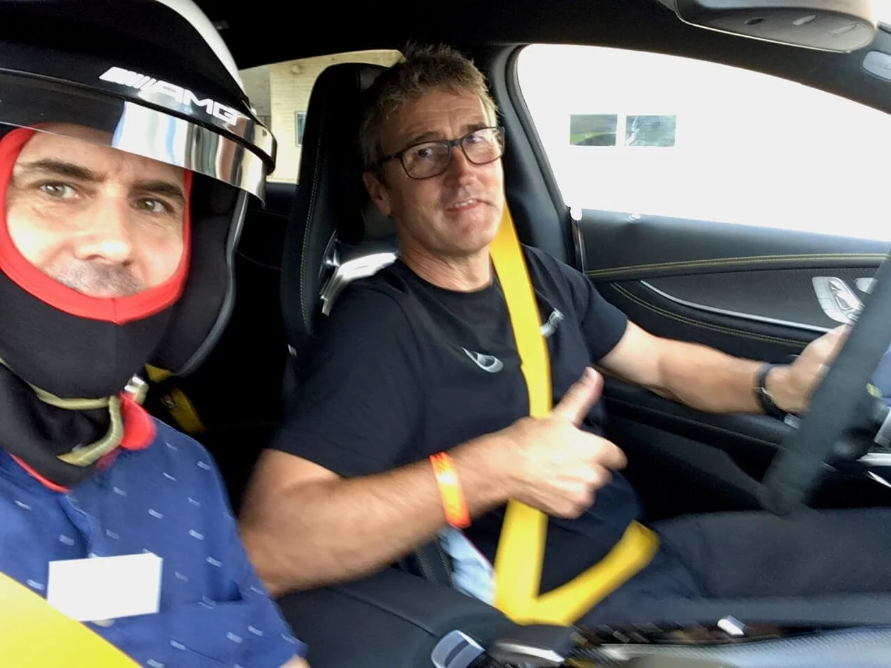  Gamle DTM-mästaren Bernd Schneider bjöd på en åktur runt Circuit of the Americas i utkanten av Austin. Testbilen var   Mercedes-AMG GT 4-Door Coupé 63 S 4Matic     och däcken var rätt slutkörda. Foto: Eric Lund. 