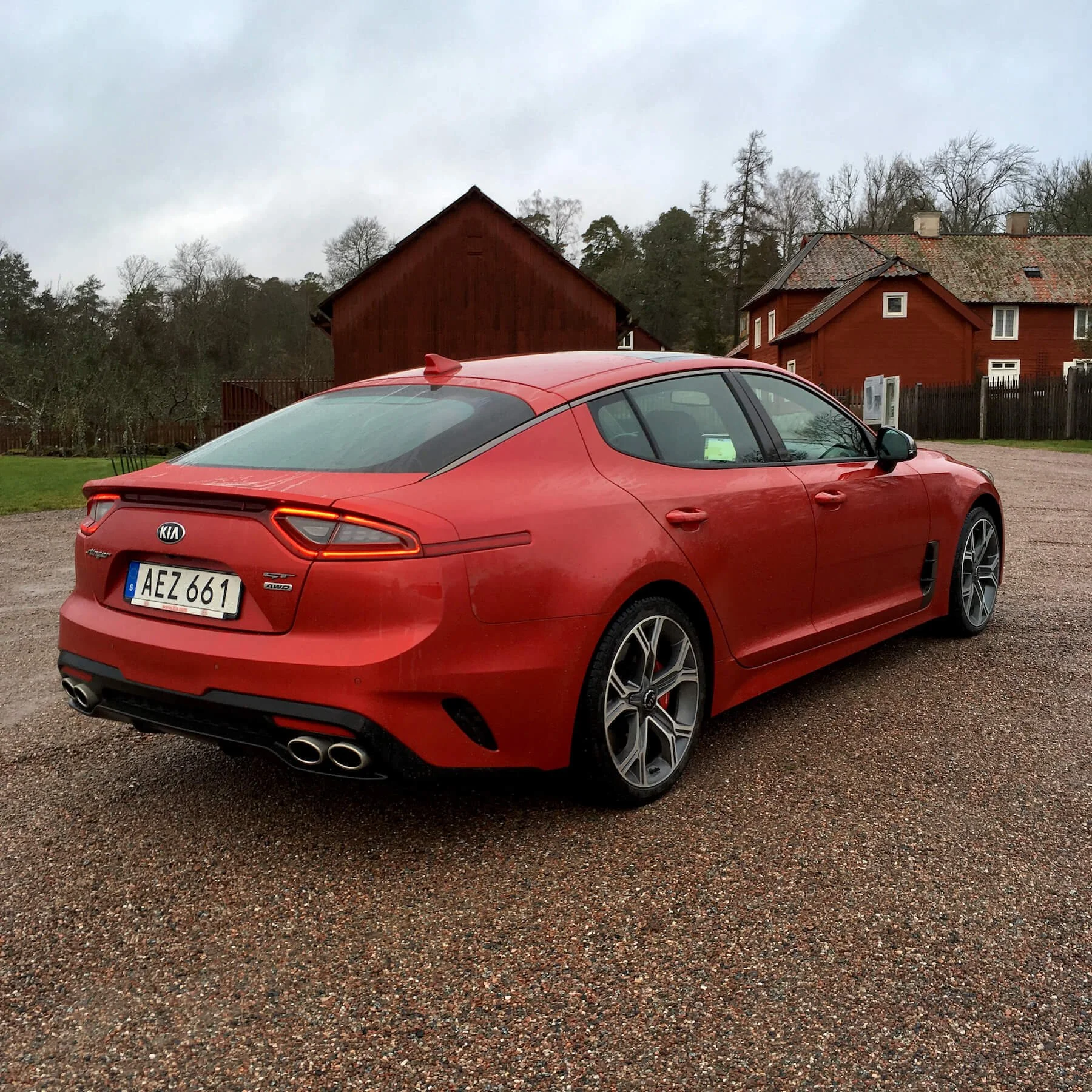  Testbilen  Kia Stinger GT  med 370-hästars V6-motor är ett slags sydkoreansk motsvarighet till Porsche Panamera. Eller kanske snarare till Audi A7 Sportback? Foto: Eric Lund. 