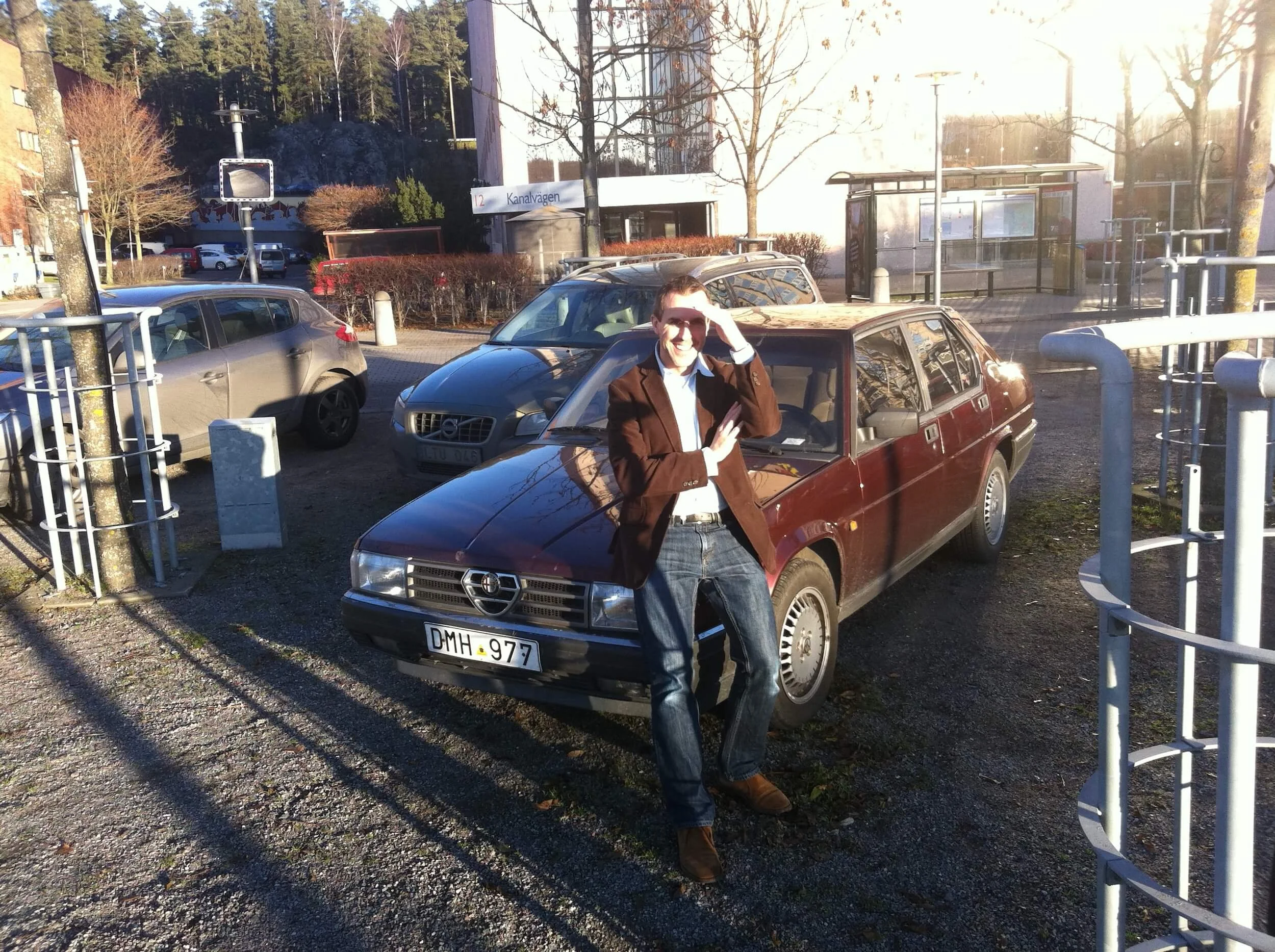  Kompisen Åke lät mig provköra hans Alfa Romeo 90 med 3,0-litersmotor. Foto: Åke Nyberg. 