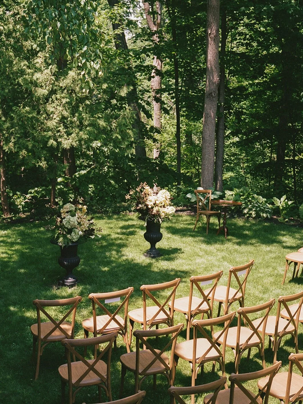 This season has been full of weddings planned with so much style and intention &mdash; and Kathleen &amp; Eric&rsquo;s celebration was one of my favourites ✨

From a quiet morning getting ready together at home, to a heartfelt backyard ceremony, and 