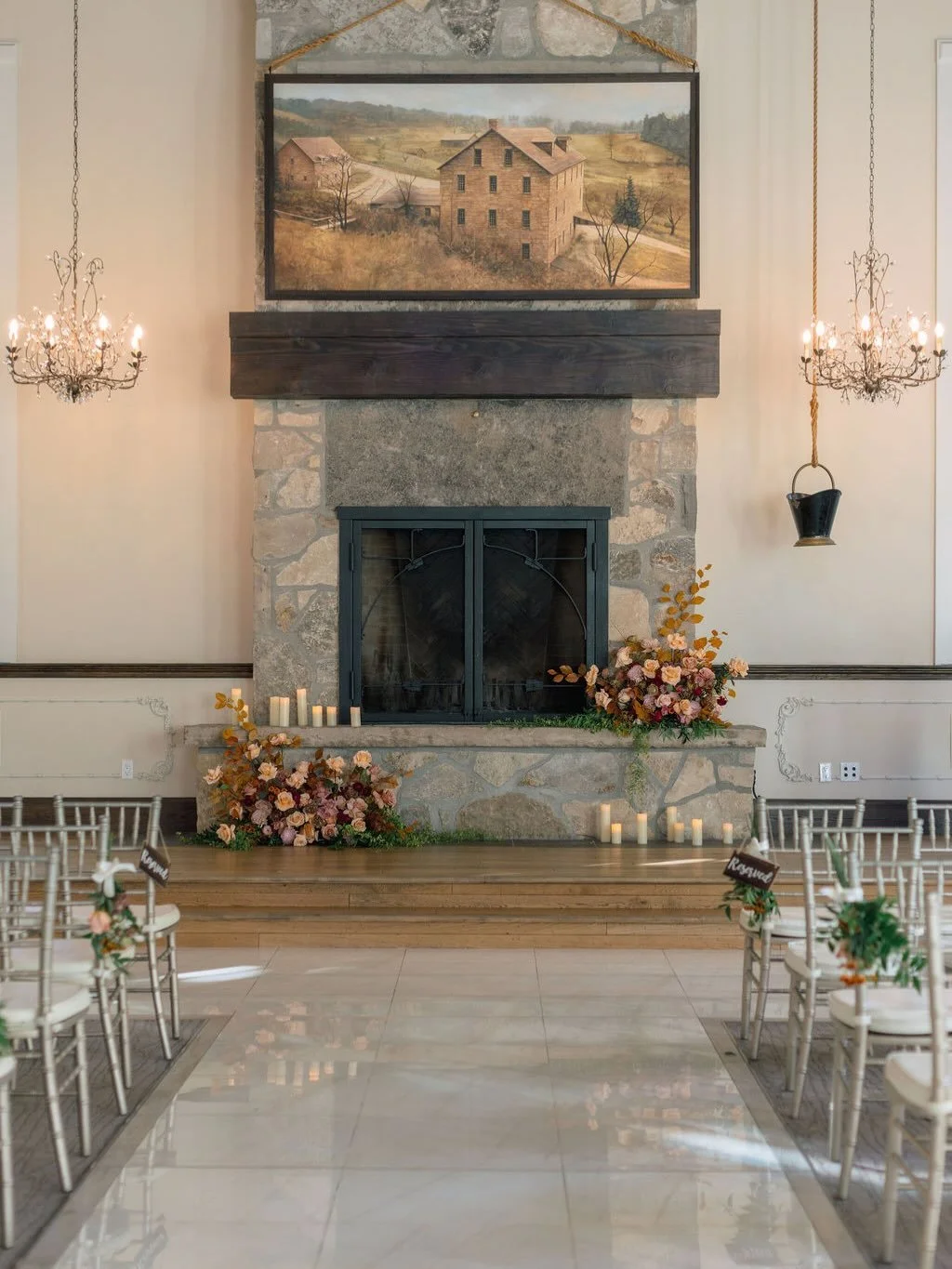 Cozy, romantic, fall wedding inspo for your feed on this chilly spring day 🍂 

Management @lqevents
Photography @innayas 
Floral design @forgatherfloralco 
DJ Beyond Dynamic Events
Entertainment @mabrookentertainment 
Cake @__cakeandkale__ 
Offician