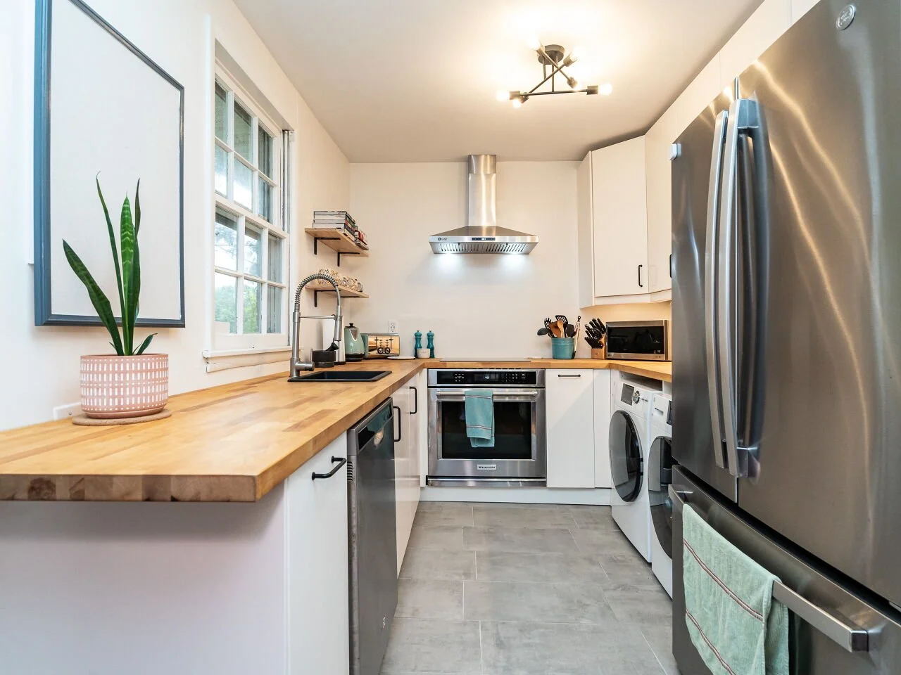 010-1280x960-kitchen.jpg