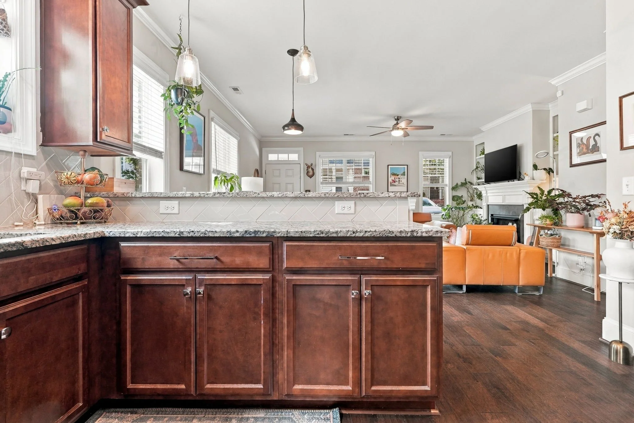 2820 Plumfield Place-35.jpg