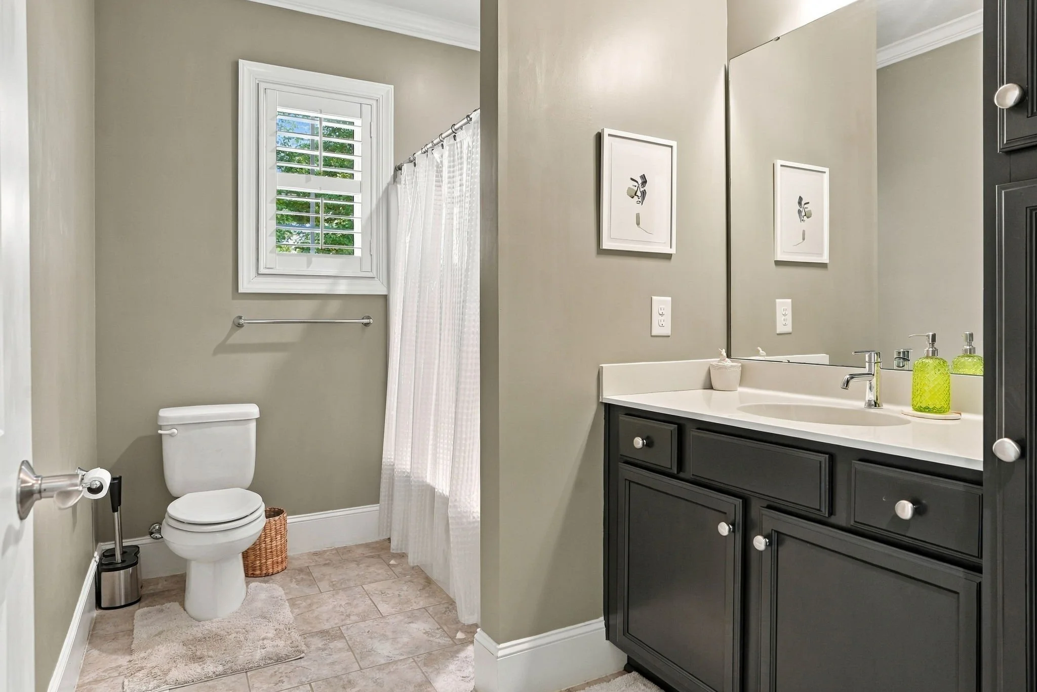 2820 Plumfield Place-48.jpg