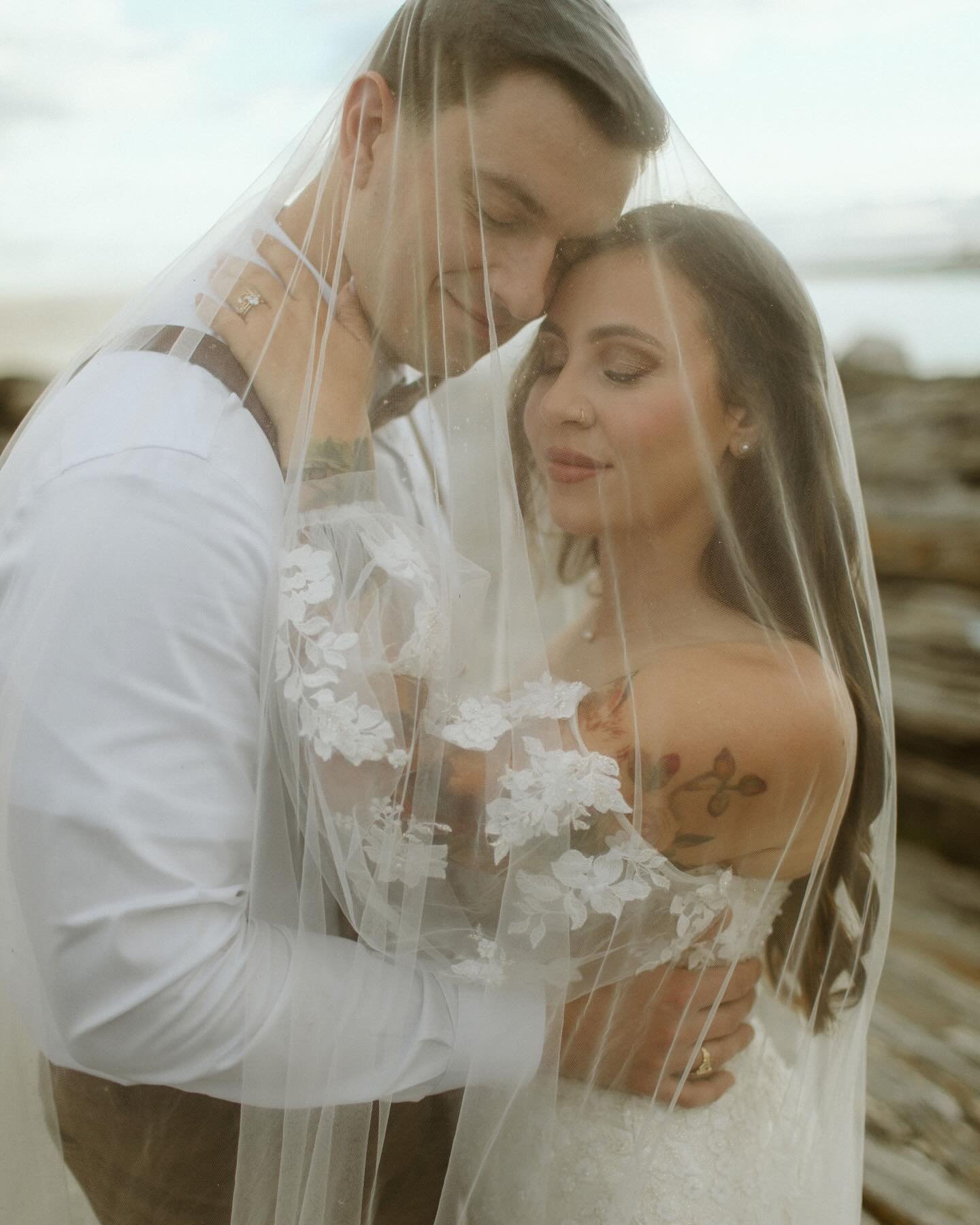 There&rsquo;s a kind of magic in a veil&mdash;the way it catches light, floats in the breeze, wraps a moment in softness. Photographing them never gets old.