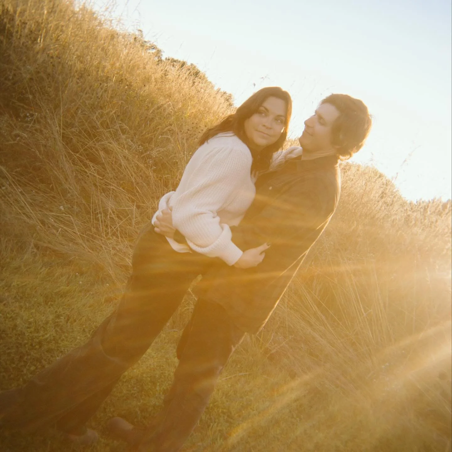 Had the best time with these two + their Lancaster engagement session the other week! ✨