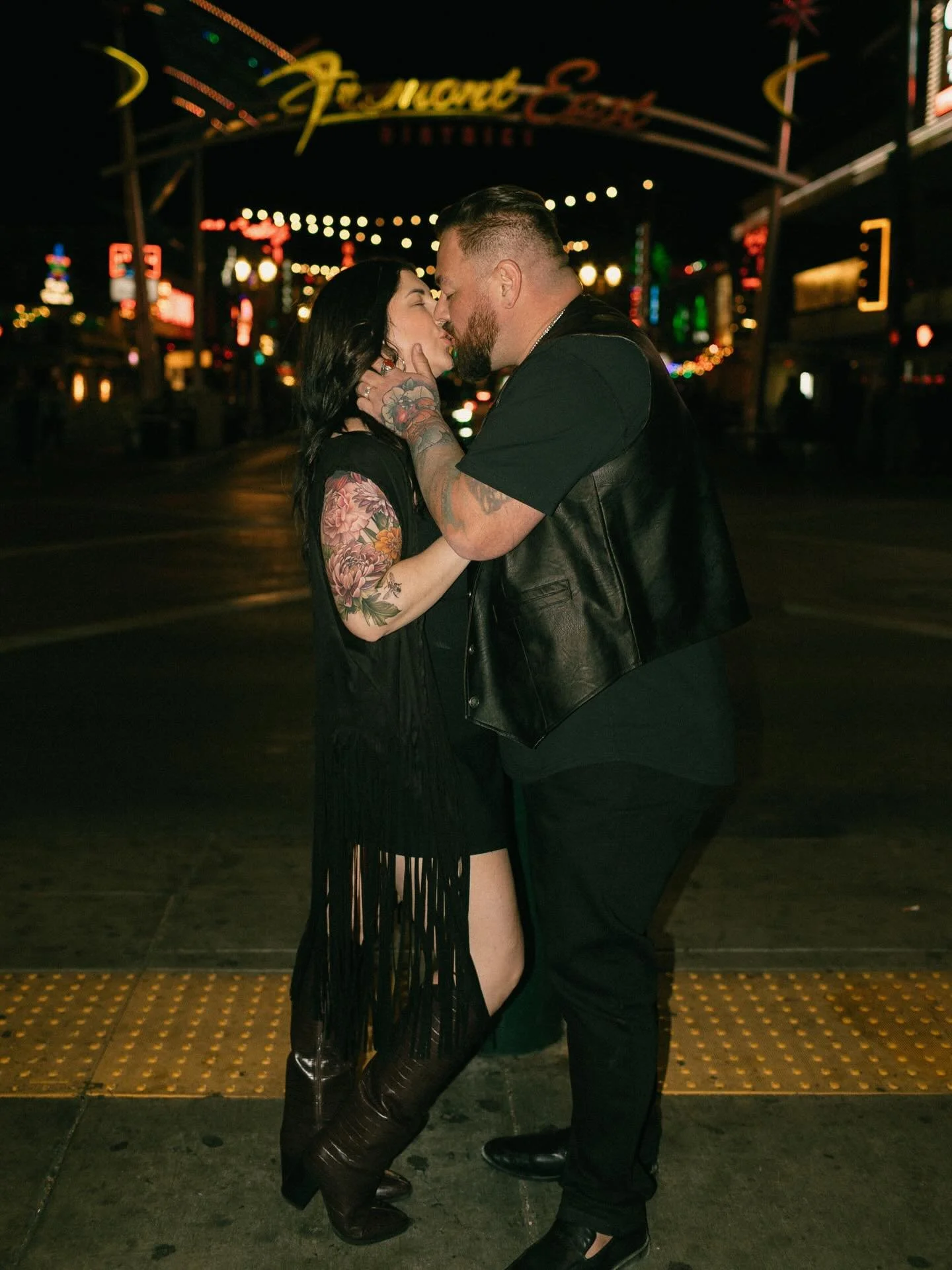 Downtown Vegas with these two. ✨🖤
