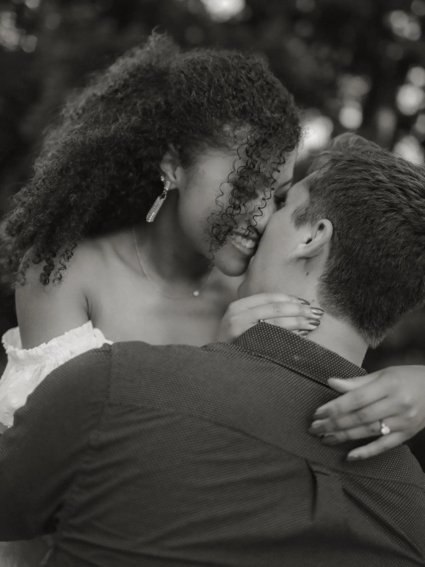 Reminiscing on these two and their downtown Harrisburg engagement session. 🤍