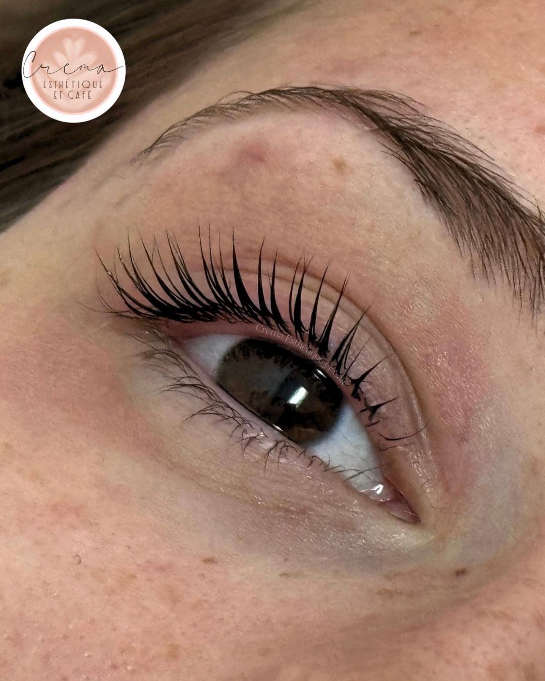 Un regard WOW d&egrave;s le r&eacute;veil : 𝐝𝐞𝐬 𝐜𝐢𝐥𝐬 𝐫𝐞𝐜𝐨𝐮𝐫𝐛𝐞́𝐬 𝐞𝐭 𝐢𝐧𝐭𝐞𝐧𝐬𝐞́𝐦𝐞𝐧𝐭 𝐧𝐨𝐢𝐫𝐬, 𝐬𝐚𝐧𝐬 𝐦𝐚𝐪𝐮𝐢𝐥𝐥𝐚𝐠𝐞.🤩

R&eacute;serve d&egrave;s maintenant :
✨ En message priv&eacute; ici m&ecirc;me
✨ En t&eacute;l