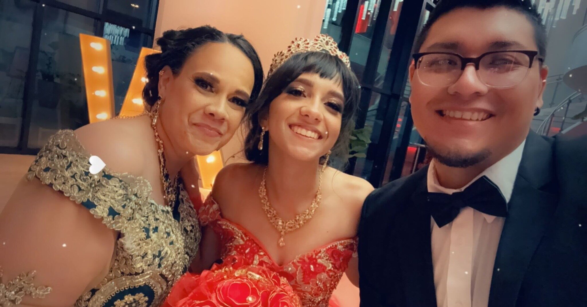 🌟 Another Quincea&ntilde;era success story in the books! 🌟🎉 Big love and high-fives to our dance maestro, Emma, for turning Anneliese and her chambelanes into dance floor royalty! 🕺💃

Emma, you're a legend! Great job making the guys feel like da