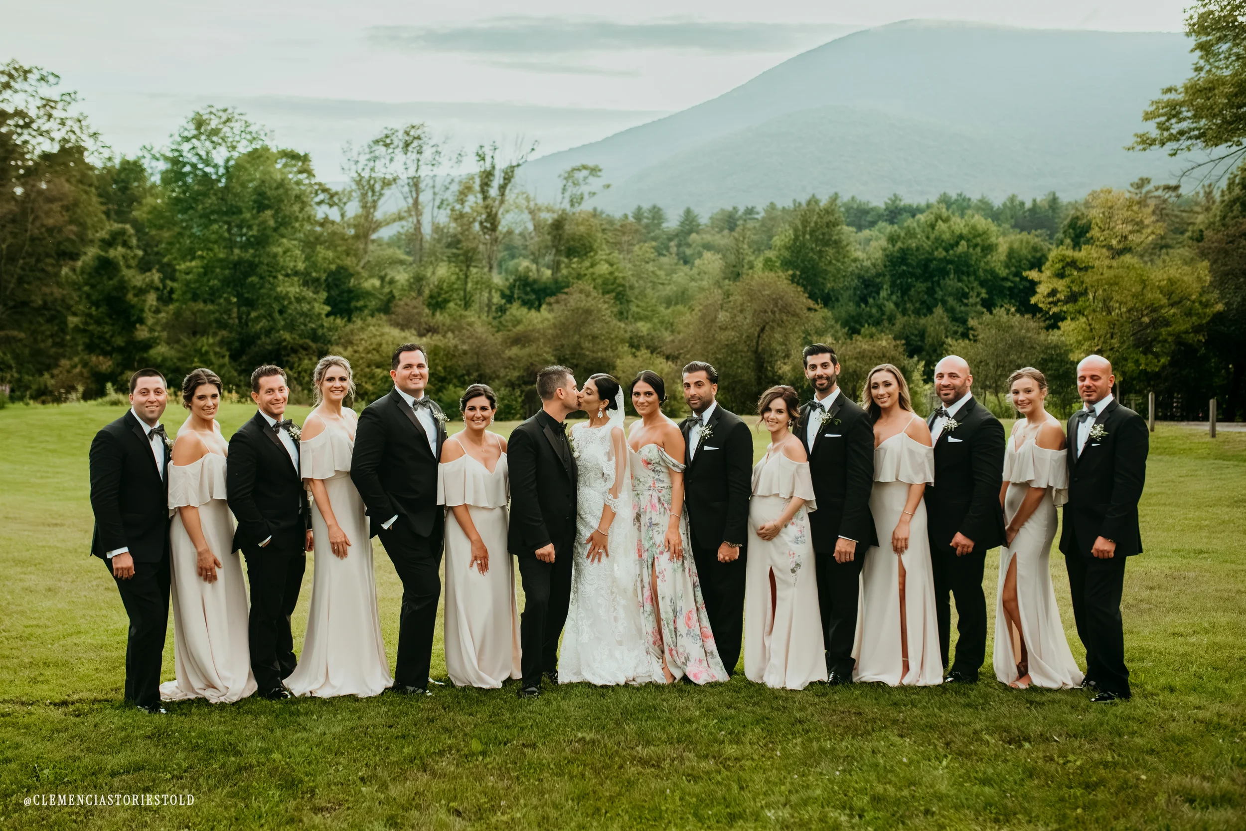 Alyssa & Jeremy Wedding_Hildene Lincoln Home Vermont_Photo by Tricia Suriani-96.webp