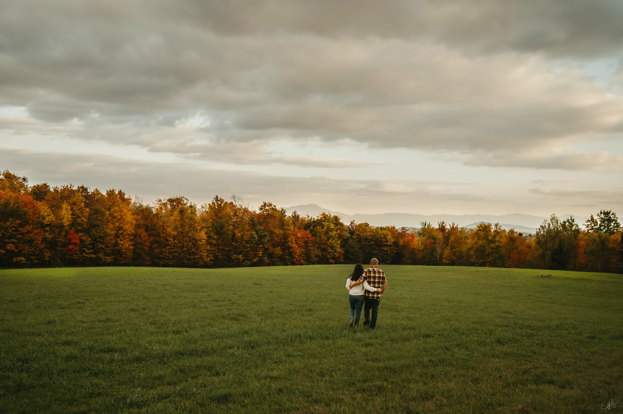 Ashley Bobby Engagement_Stowe Vermont_Photo by Tricia Suriani-18.webp
