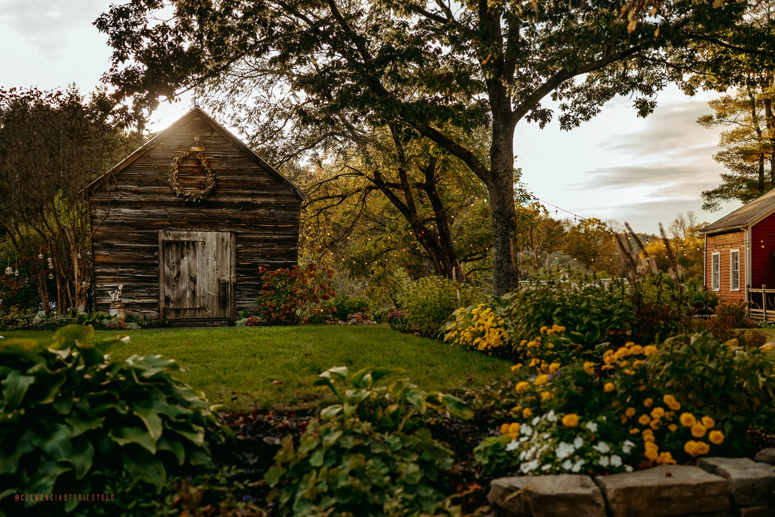 Charlie & Taylor Wedding_Henry House Vermont_Photo by Tricia Suriani-179.webp