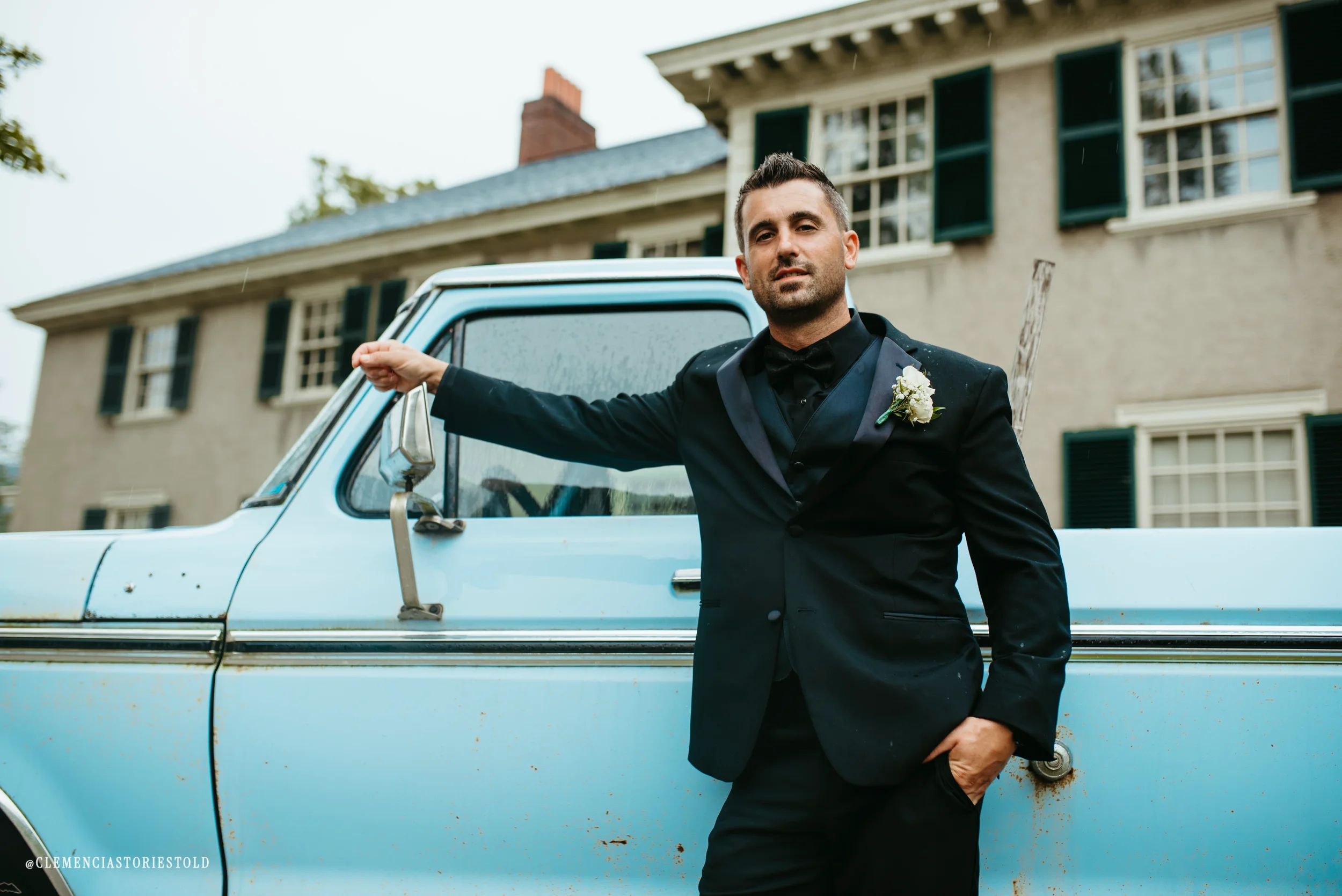 Alyssa & Jeremy Wedding_Hildene Lincoln Home Vermont_Photo by Tricia Suriani-55.webp