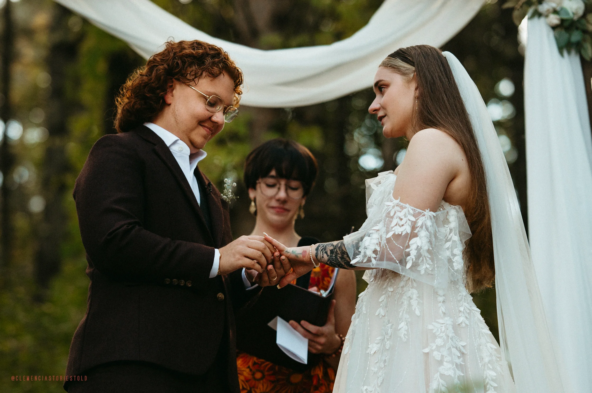 Charlie & Taylor Wedding_Henry House Vermont_Photo by Tricia Suriani-62.webp