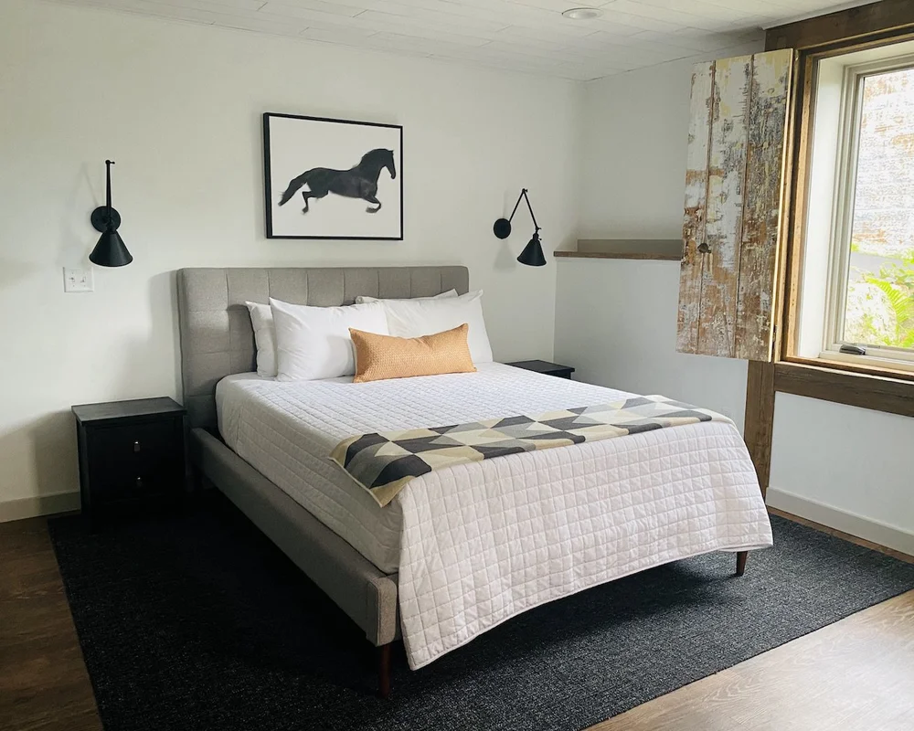 ADA_Queen bed 2.jpeg