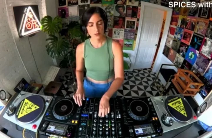 New sets focused on Brazilian music with some global SPICES sprinkled in~ from tropical disco, to soulful grooves like bossa nova, to funky groovy stuff, to soulful house. 

Recaps: an early fall B2B with @marigmd &amp; a late summer set. Stay tuned 