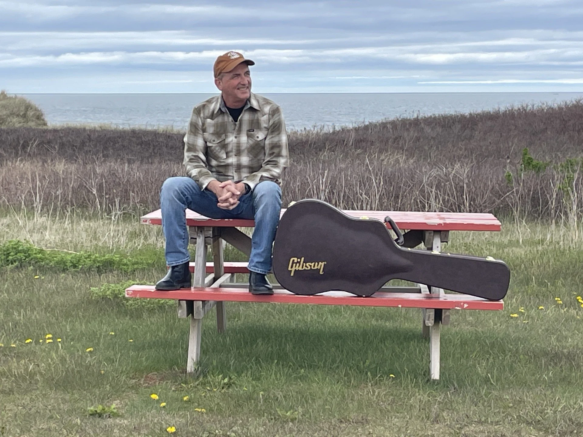 COUPLES NIGHT: Gary Milligan 