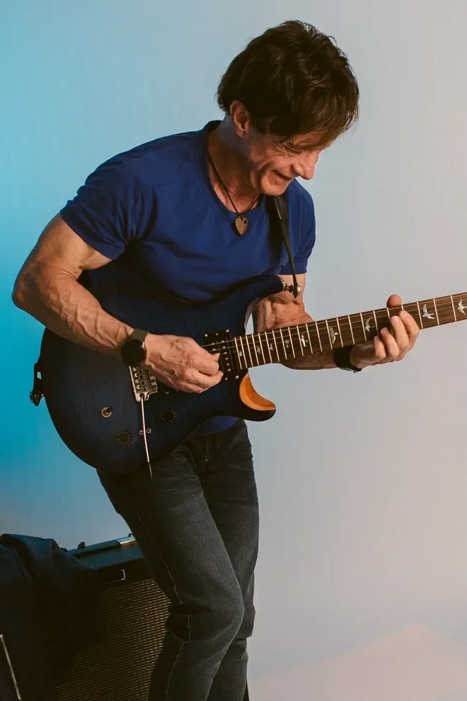 LIVE MUSIC: Dan Doiron