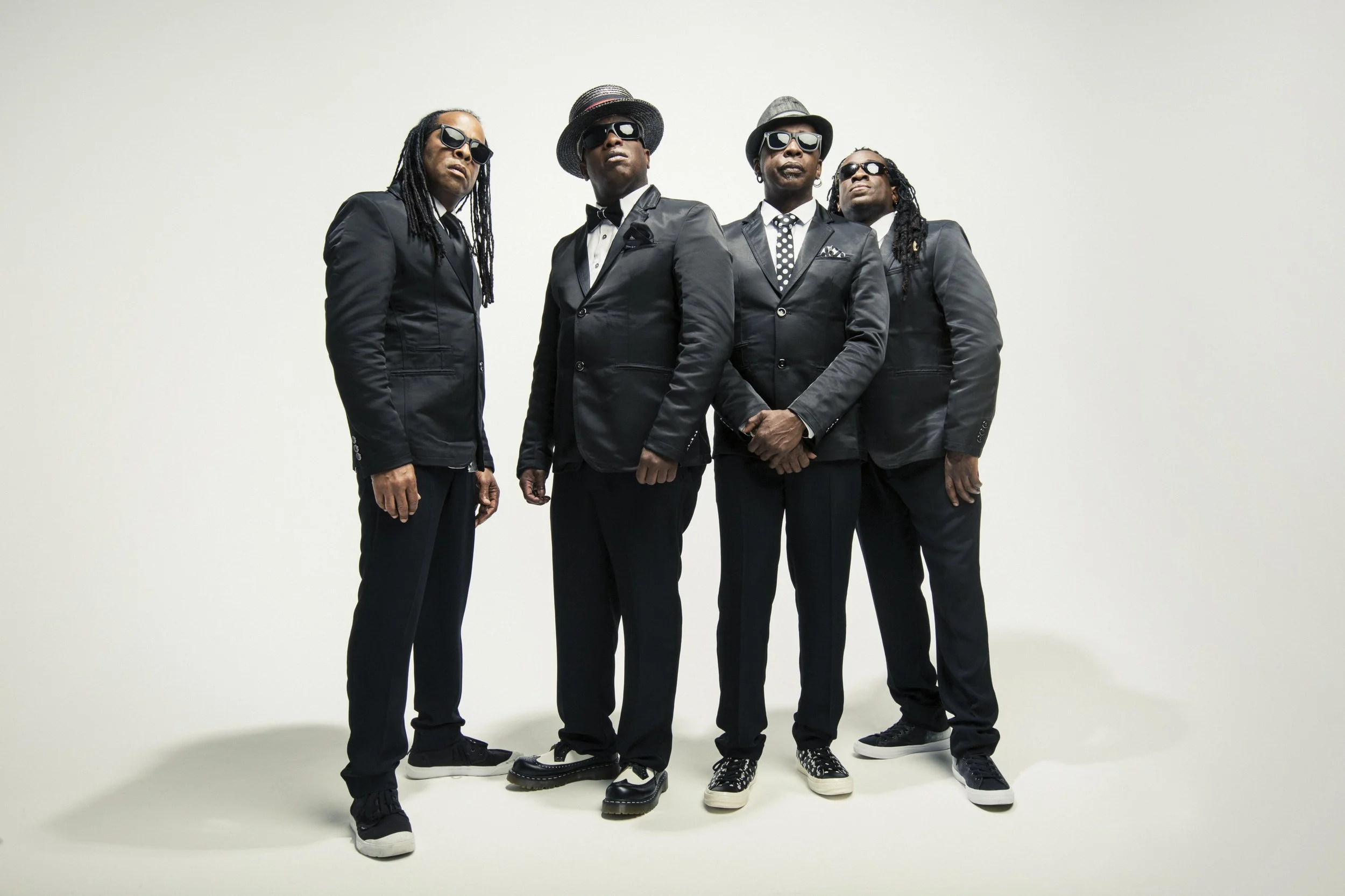 LivingColour2017-photo .jpg