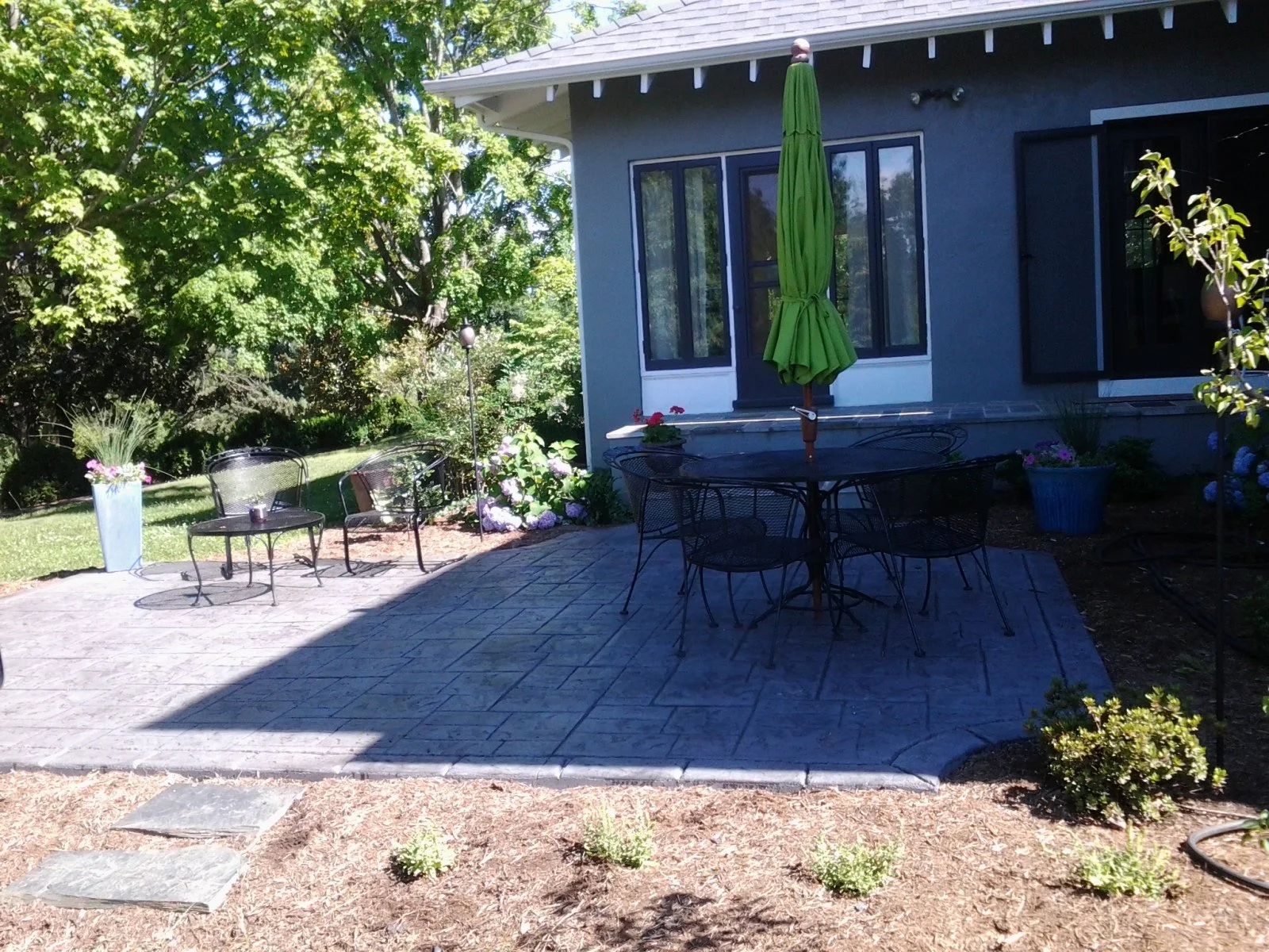 Outdoor decorative concrete build shenandoah