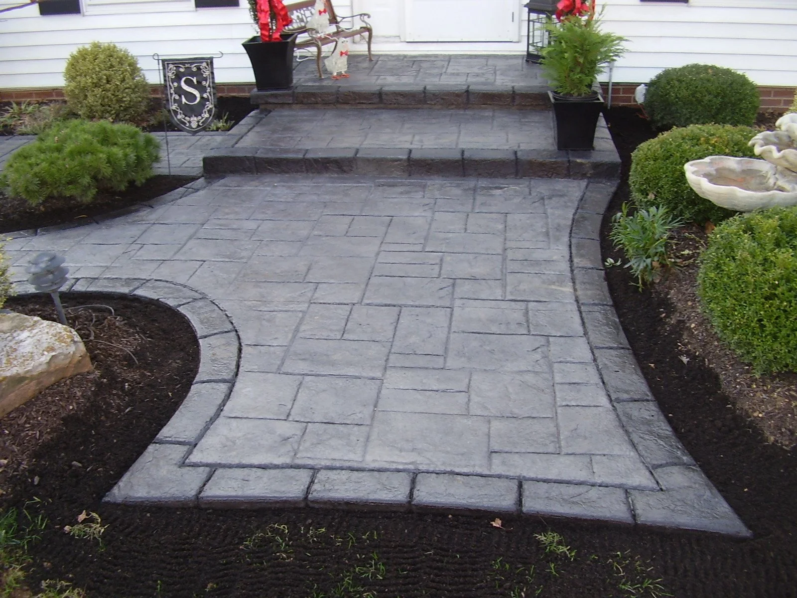 Outdoor decorative concrete build luray