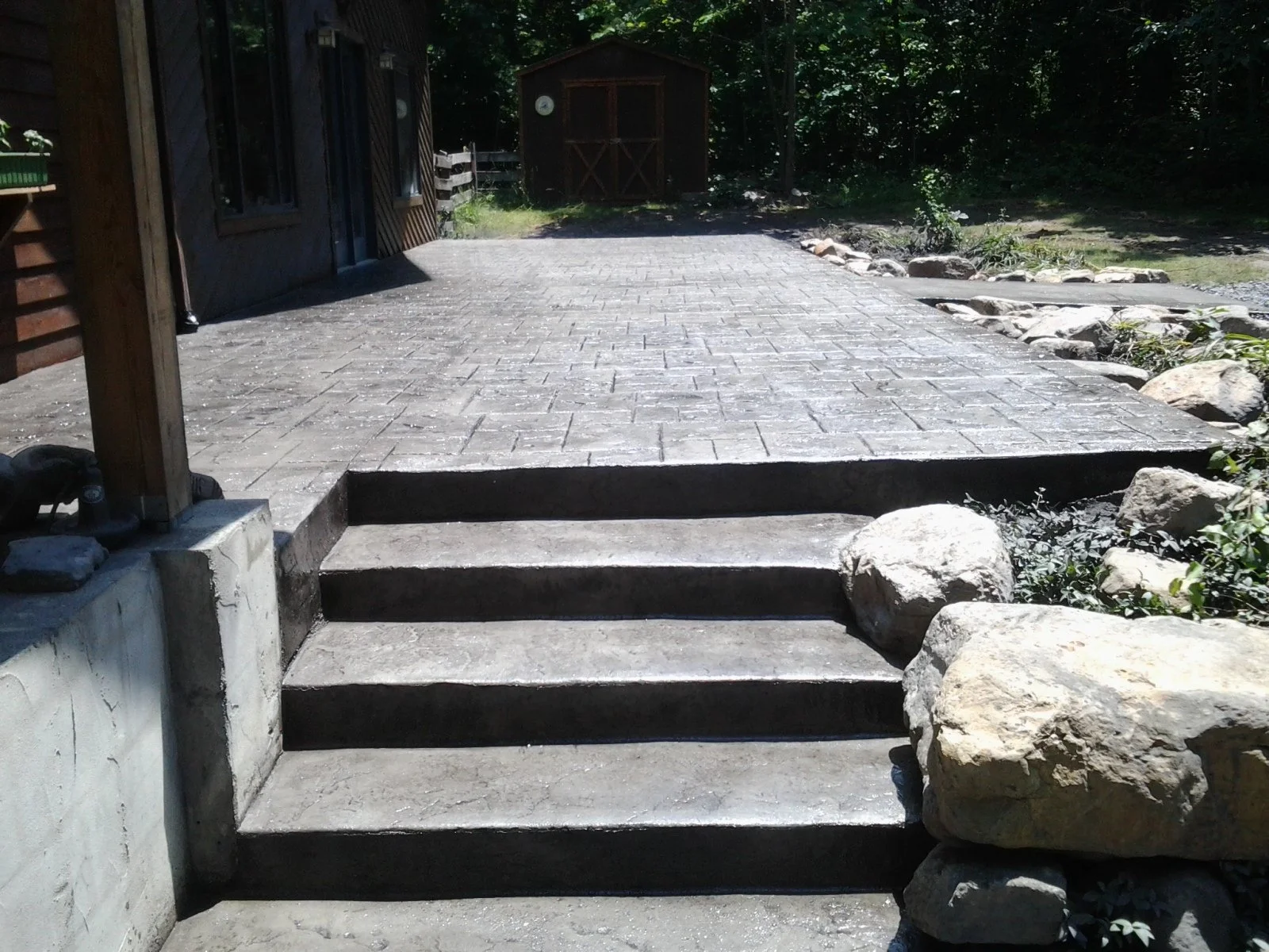 Outdoor decorative concrete build rockingham county