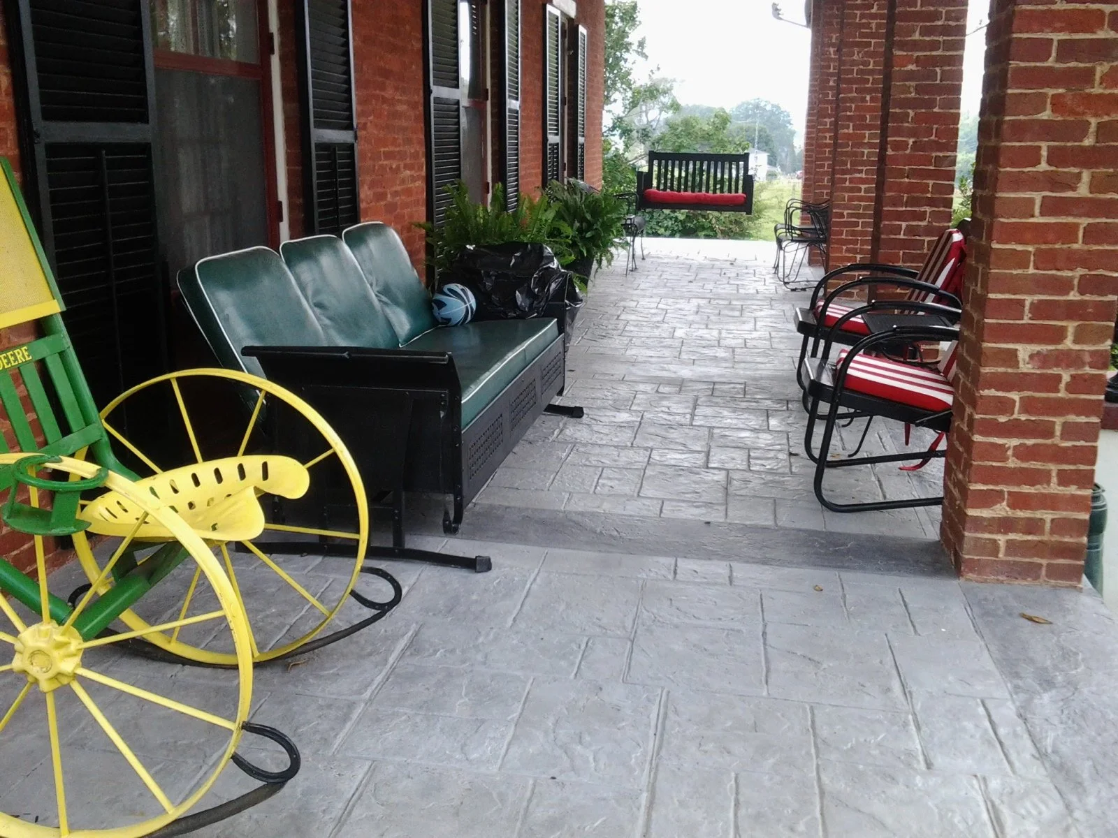 Outdoor decorative concrete build Crozet