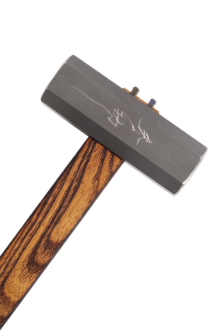 ZENWU_F2_HAMMER_06.jpg