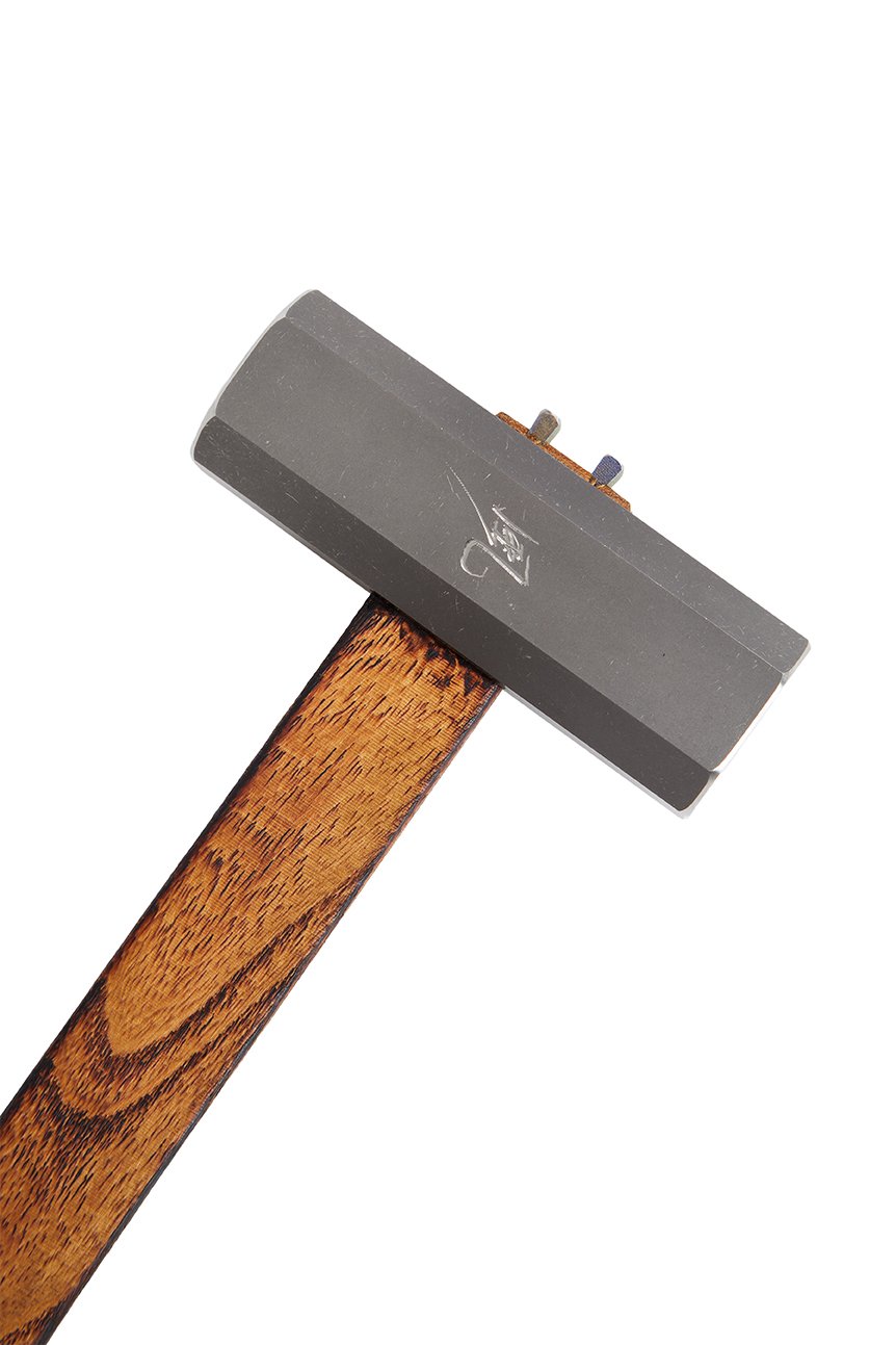 ZENWU_F2_HAMMER_04.jpg
