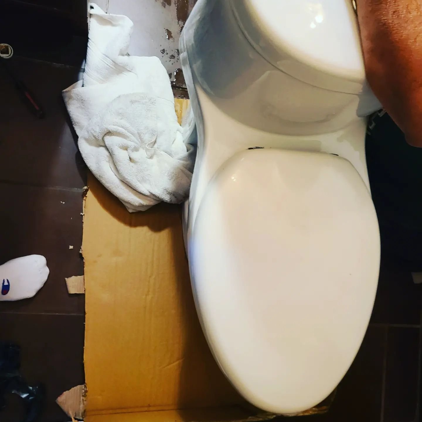 Toilet seal replacement needed due to a leak toilet? We got you!  #plumber #plumbing #girlpower #ladiesintrades #plumbtok #redsealplumber