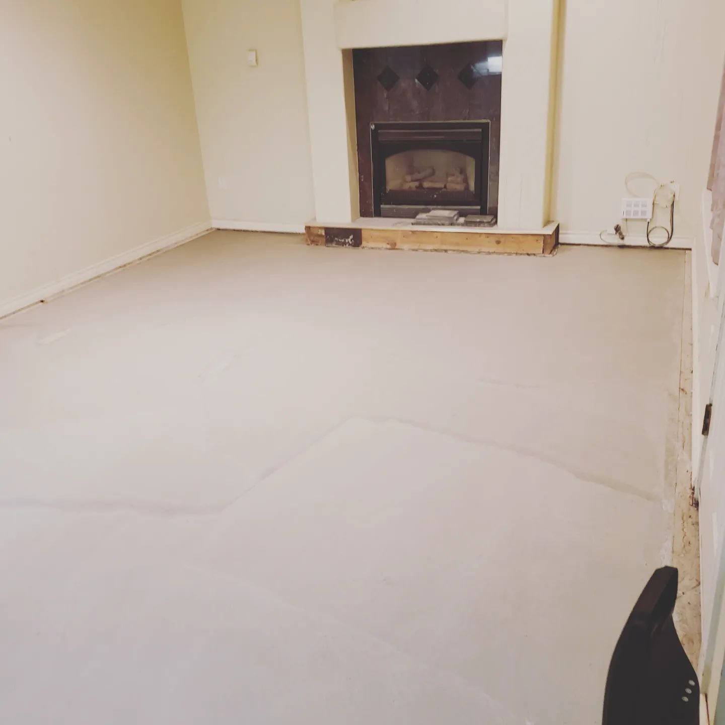 In floor heating replacement job done last week.  #plumbing #2gmechanical #infloorheating #hardwork #heating