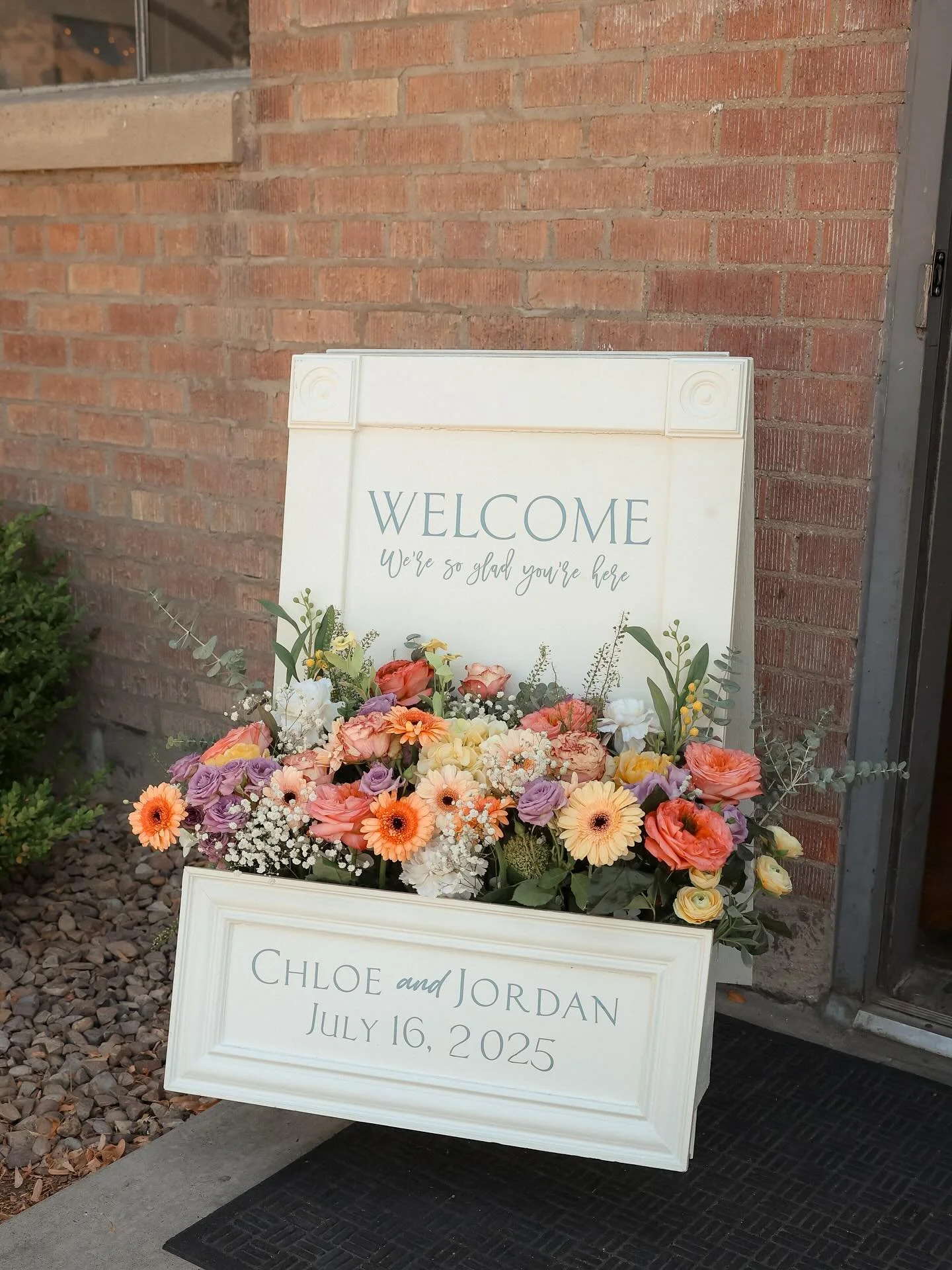 Chloe + Jordan 🌸🌼🌷