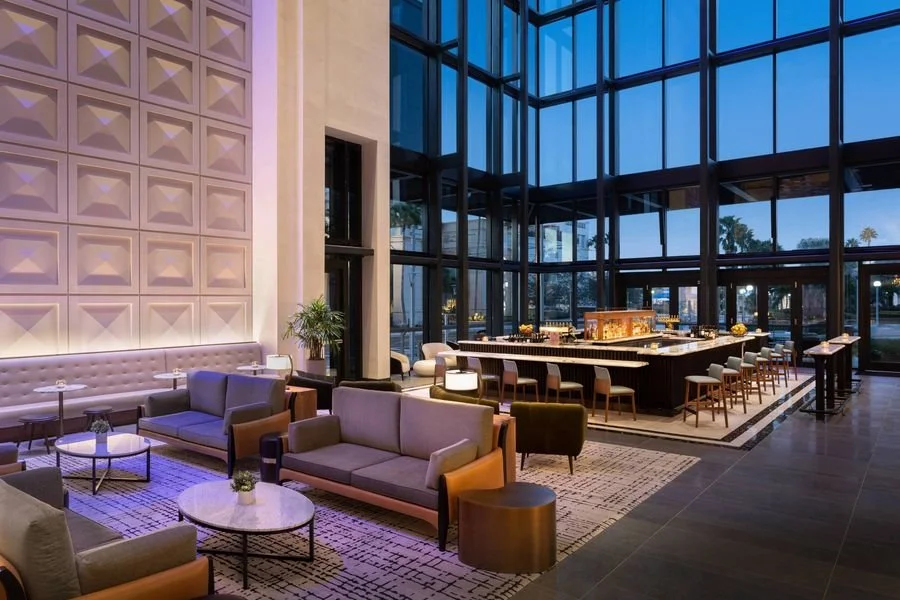 tpajd-lounge-2652-hor-clsc-e9d4f2f55aa54fd98ff6e8b5ccd3ed6c.jpg