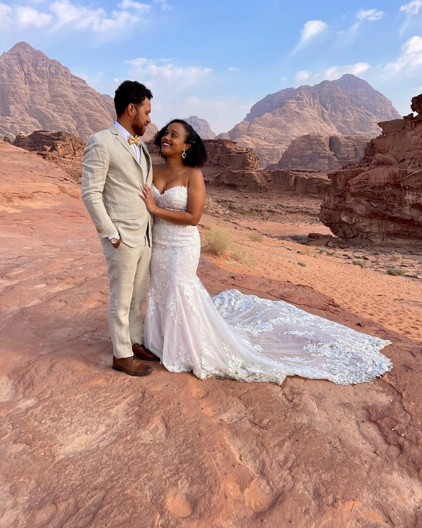 💕 The Honeymoon Project Stop 6: JORDAN!

The Jordan photos were a challenge to get done, but we made it happen! 

Originally, I wanted photos at Petra, but I quickly learned that you need special (and expensive) permits if you want to take wedding s