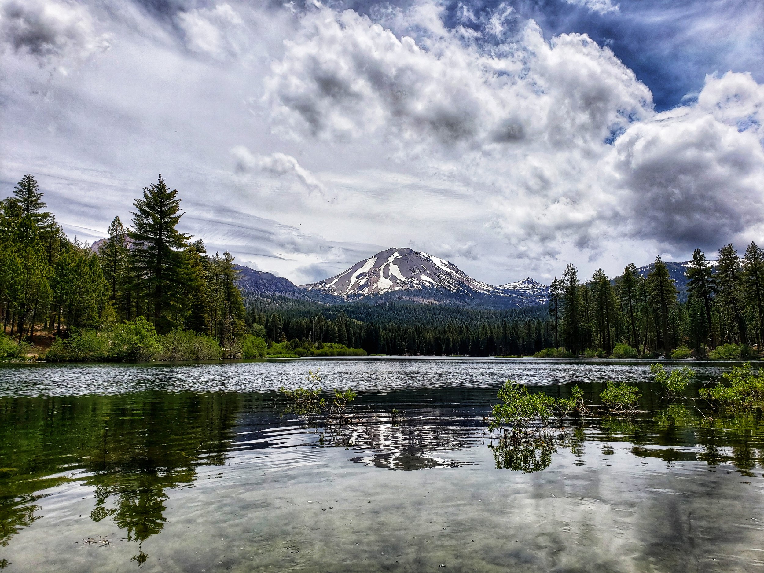 Lassen peak with Manzanita Lake.jpeg