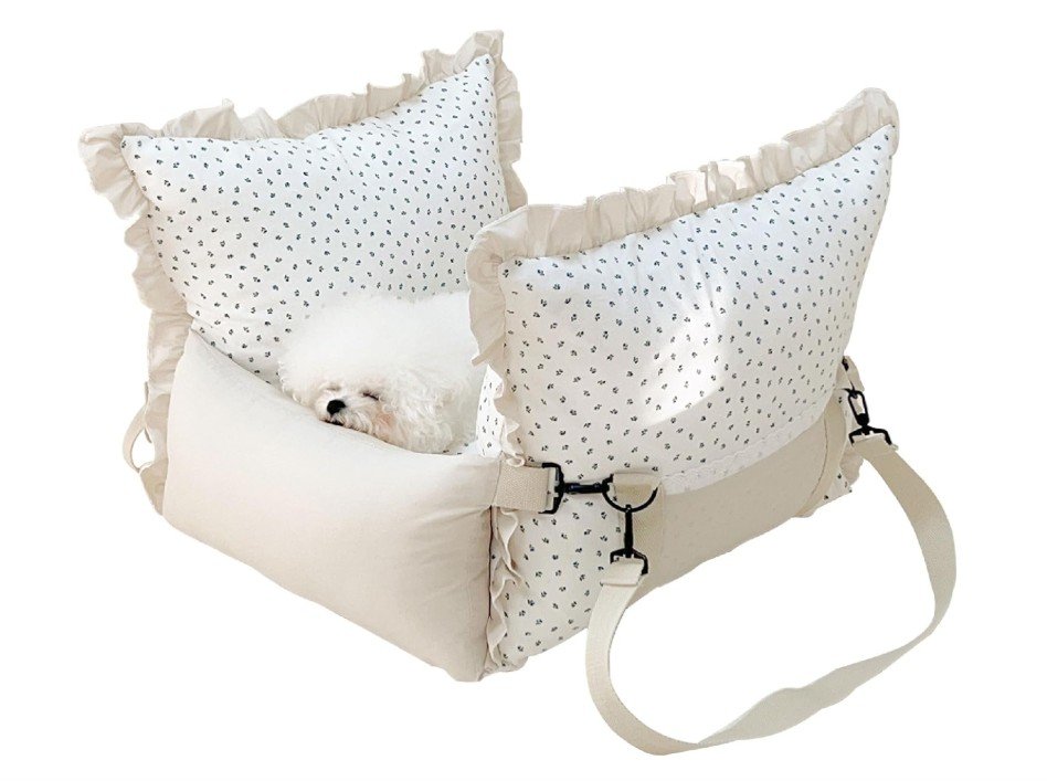 Pet car seat.jpg
