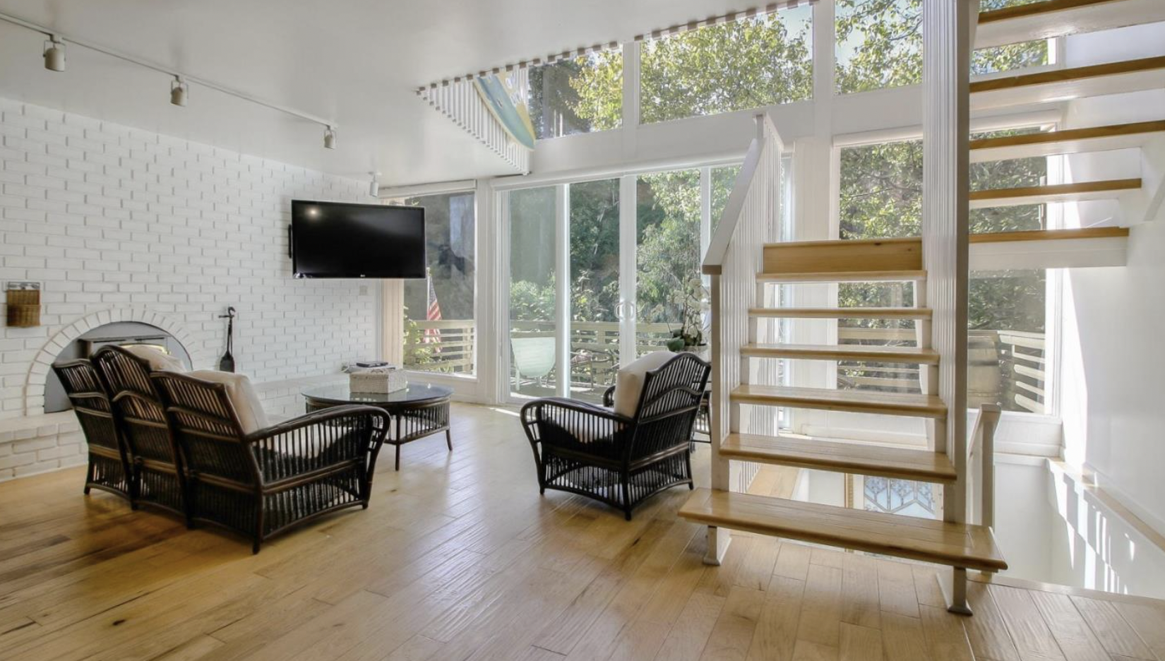 537 Riverview Drive</a> Capitola, CA 95010