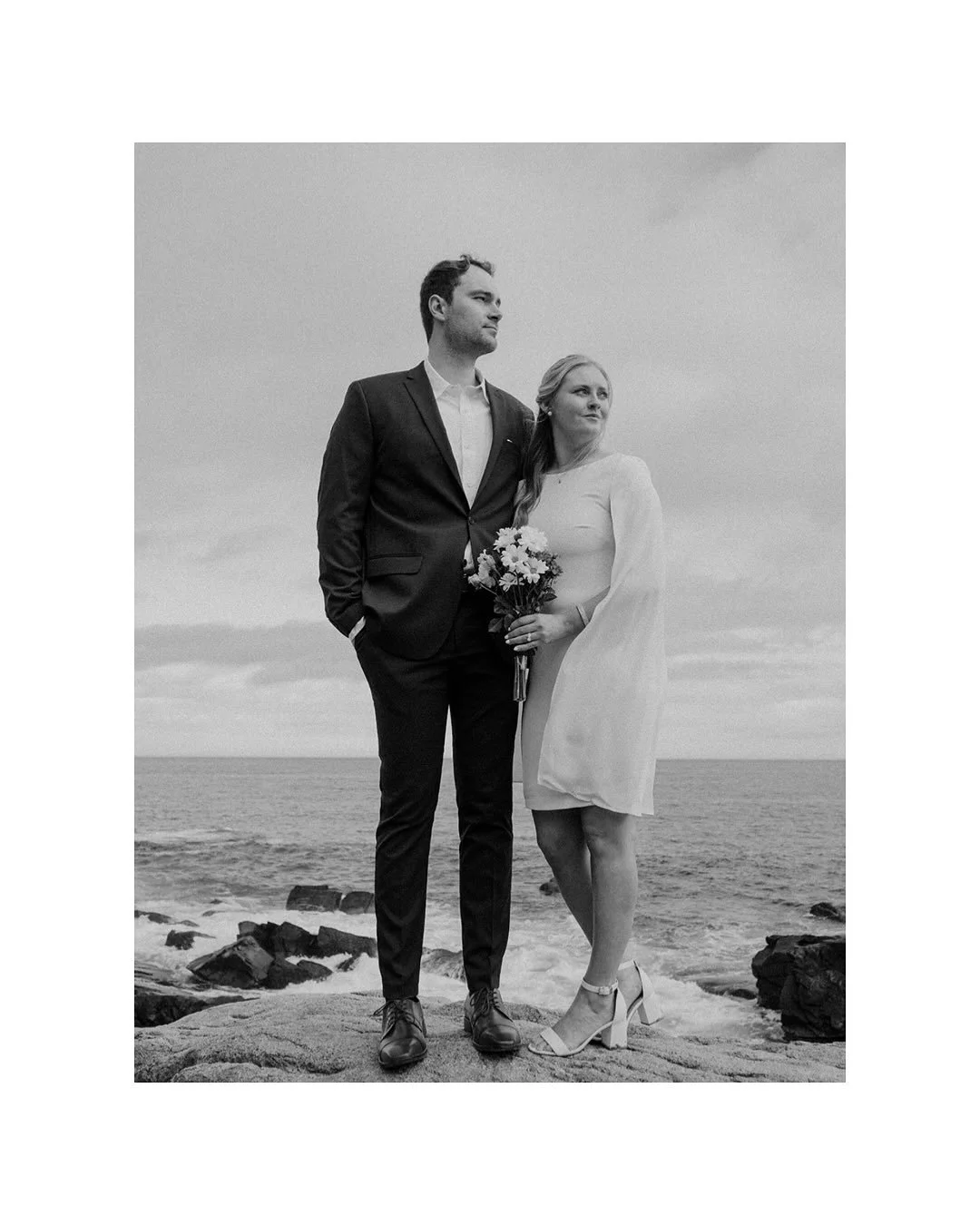 One of my favorite things about being a wedding and elopement photographer is getting to see all the different types of dresses that my clients wear! π€
For her elopement here in Acadia this past May, she went with something simple yet elegant, and