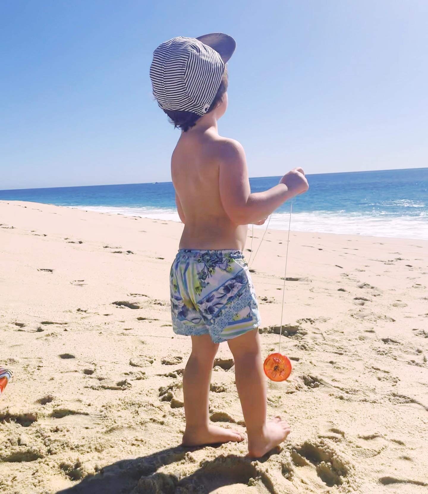 Yo-yo at the beach? I like your style kid 🪀 

Tropical Citrus Kids Boardshort 🍋 Available in sizes 6m-5yr

#groovy #kidsswimwear #playfulprints #summer2022 #toddlerswim #babyswimsuit #kidsswimsuit #kidsboardshorts #toddlerapparel #babyswim