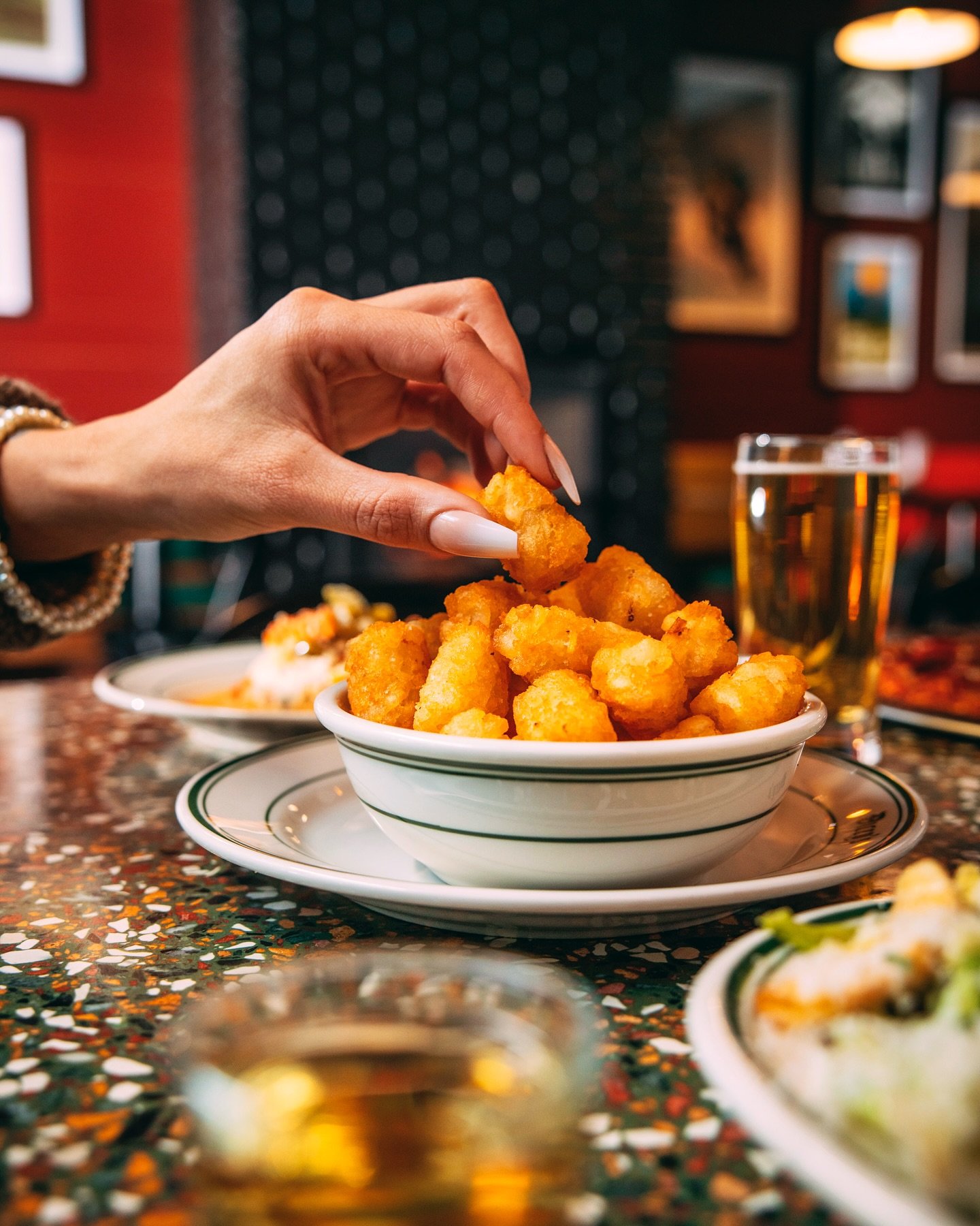 Have you checked out @diceyspizzatavern yet? It&rsquo;s one of our fav new spots in the hood. Some of the best tavern pies in town, great drinks, and pinball. If only they had a bnb upstairs, we&rsquo;d prob move right in. 

🍕📸 @claytonhauck 
🤚 @d