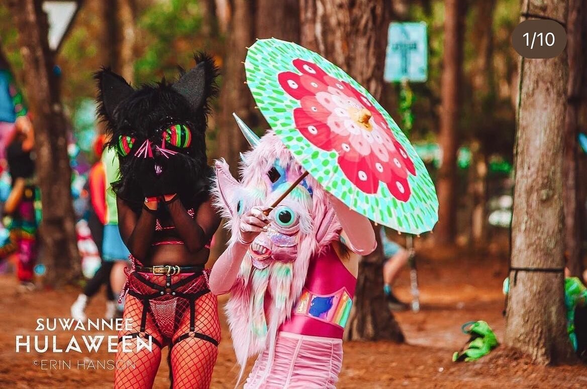 @hulaweenfl with @patternhungry wearing ✨ @mythictimes ✨

I love being Cat, thanks for the photo @cannabeatsmusicblog
