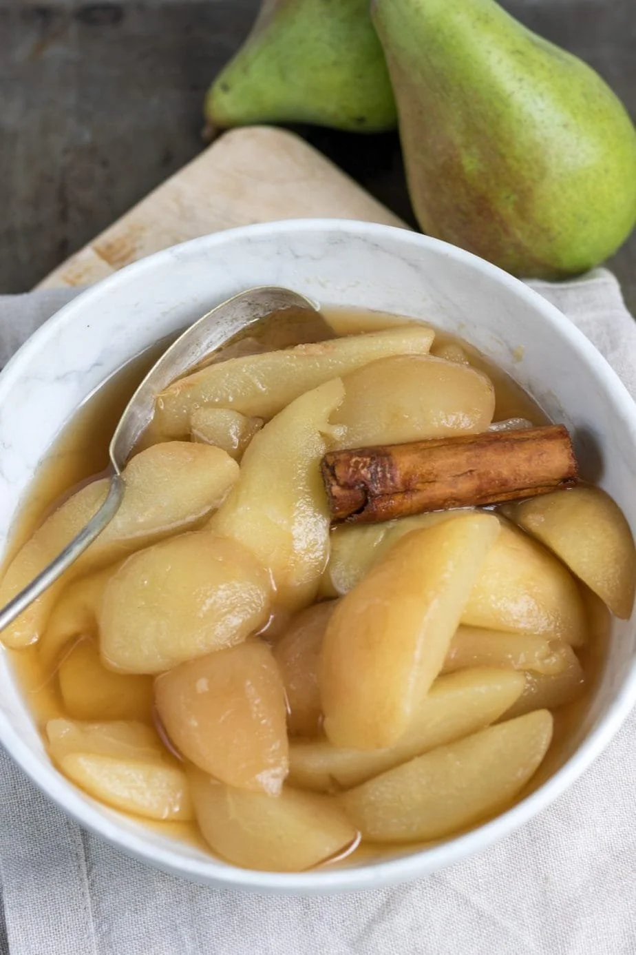 Vata Balancing Recipe Stewed Pears with Cardamom &amp; Ginger