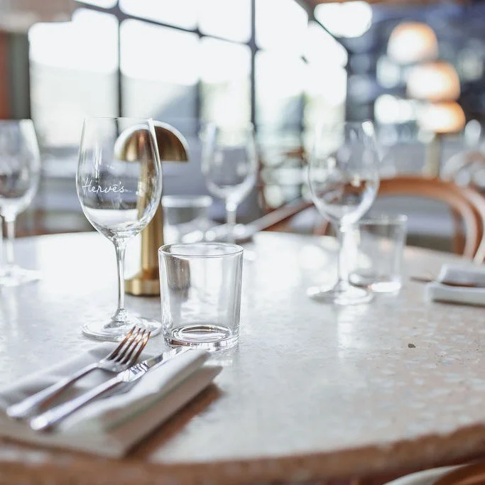 🎄 A French Christmas Feast at Herv&eacute;&rsquo;s 🎄

Celebrate the season the way it&rsquo;s meant to be - with great company, fine wine, and a table that feels like home.

Our Table d&rsquo;h&ocirc;te menu is made for Christmas gatherings - offer