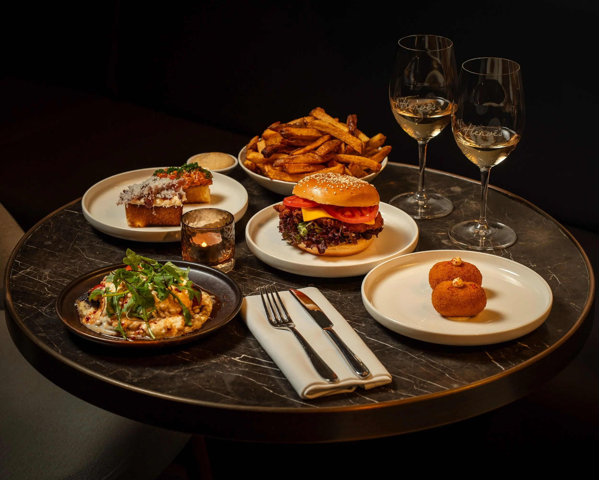You&rsquo;ve seen how our Bar Snacks come together. Now, here&rsquo;s how they look through the lens of @leadingpointphotography 📸

A few favourites from our new Bar Snacks Menu, photographed in the warm, intimate atmosphere of Herv&eacute;&rsquo;s 