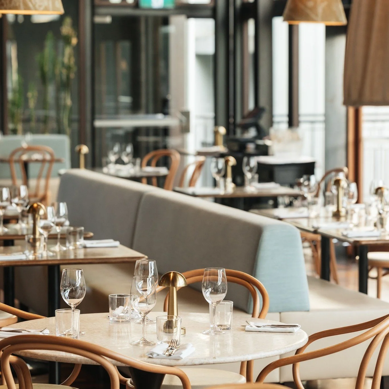 Saturday lunch, sorted. 🥂🏉

Come to Herv&eacute;&rsquo;s for lunch this Saturday and still be home in plenty of time for the AFL.

Start with something delicious. Add a glass of wine. Maybe another. Enjoy a proper Saturday lunch - then head home, f