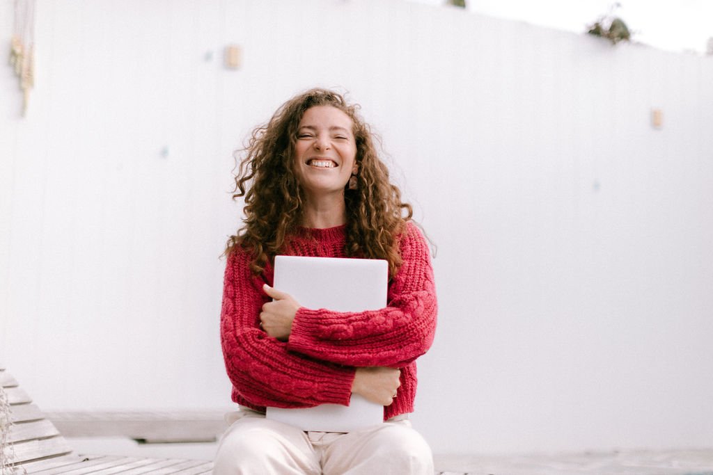 Photoshoot location pool mornington peninsula brand shoot