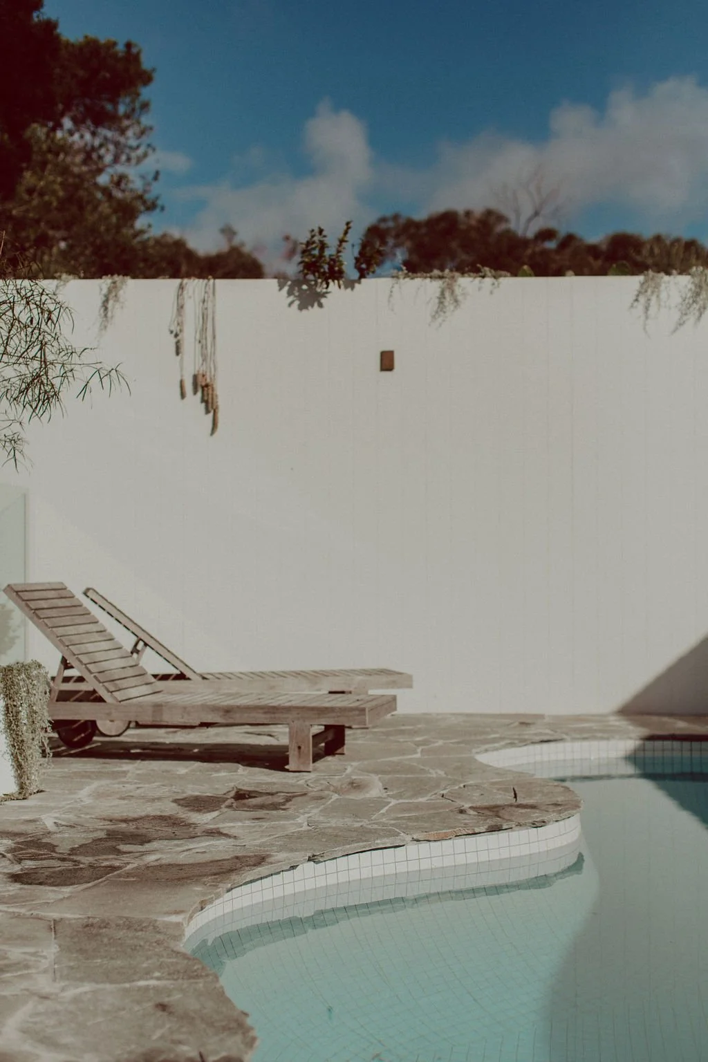 Photoshoot location pool mornington peninsula