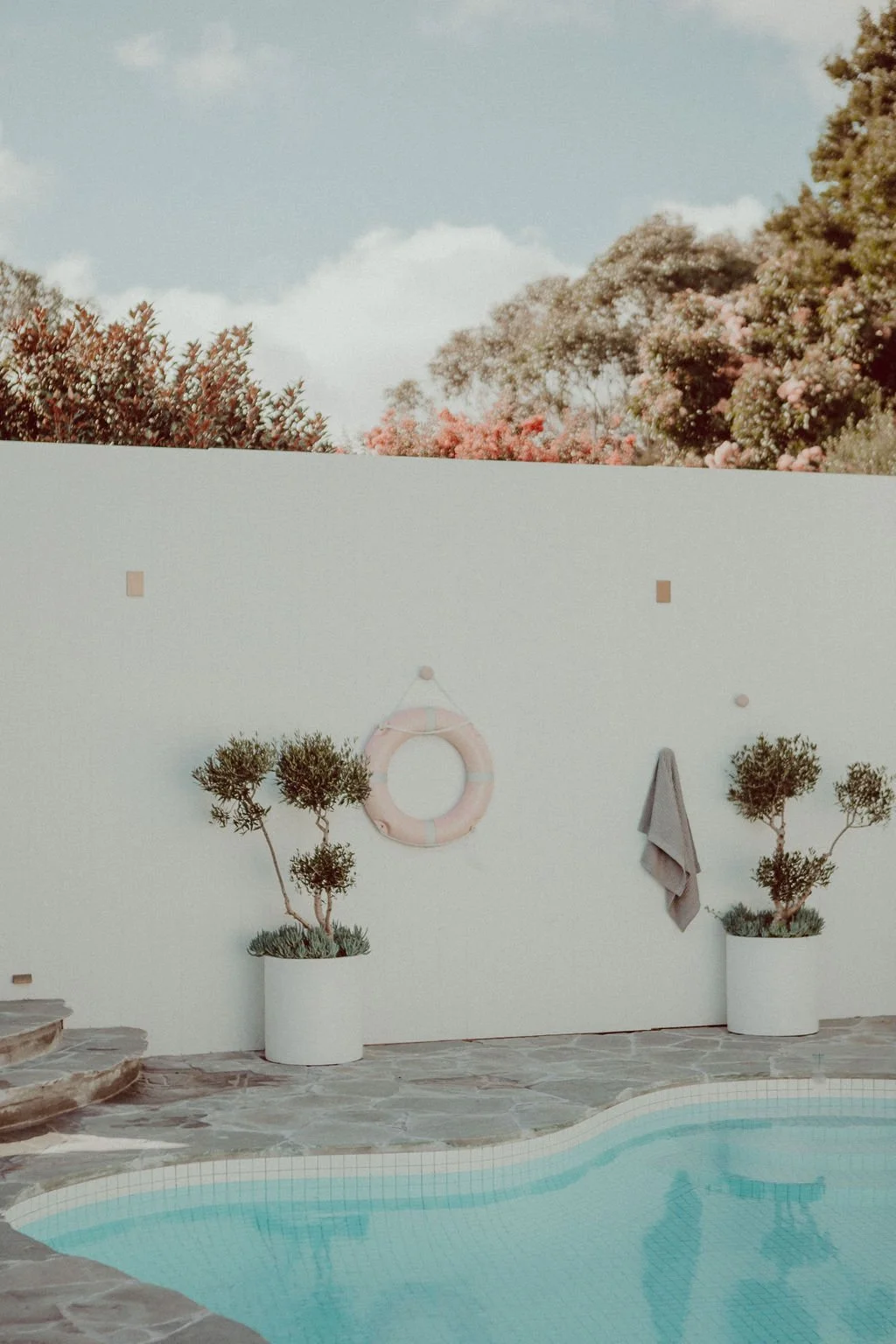 Photoshoot location pool mornington peninsula